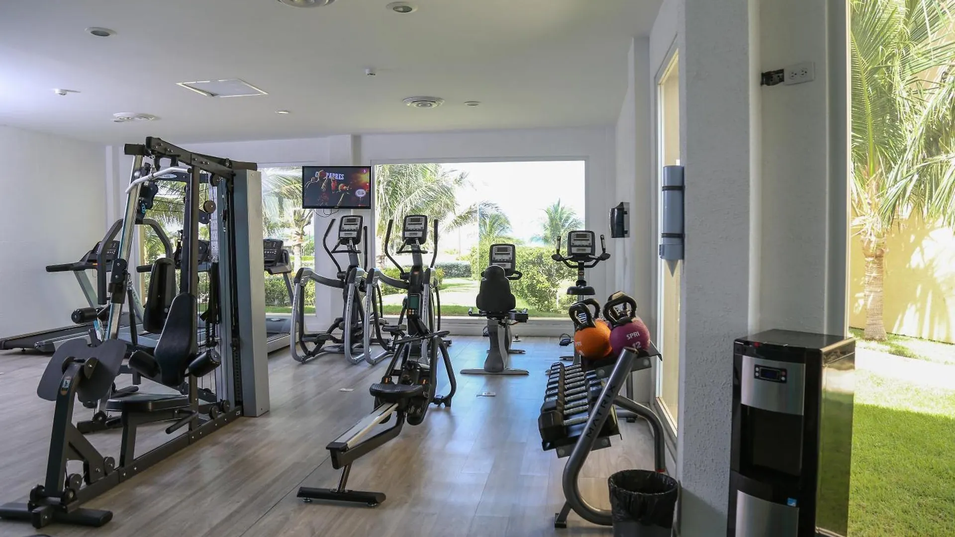 1Bs-Blue224 - Breath-Taking Ocean View Condo For 4, Palm Beach Aruba