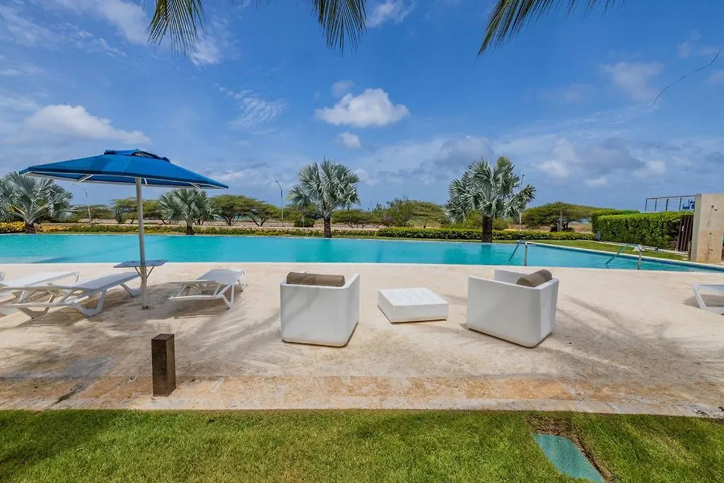 1Bs-Blue224 - Breath-Taking Ocean View Condo For 4, Palm Beach 0*,